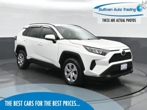 White 2019 Toyota RAV4 LE for sale in Fredericksburg, VA