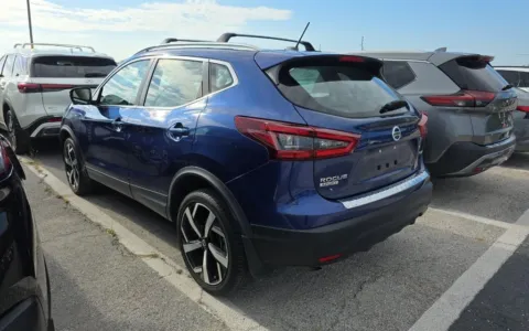 More photos of 2022 Nissan Rogue Sport SL at Sullivan Auto Trading Fredericksburg, VA