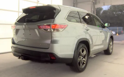 More photos of 2016 Toyota Highlander Limited at Sullivan Auto Trading Fredericksburg, VA