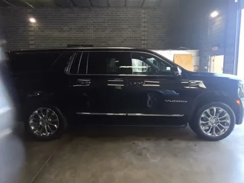 Another view of 2022 GMC Yukon XL SLT for sale in Fredericksburg, VA at Sullivan Auto Trading Fredericksburg
