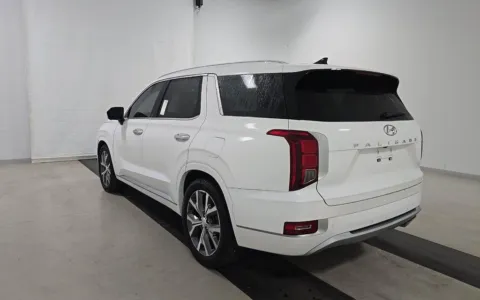 More photos of 2022 Hyundai Palisade Limited at Sullivan Auto Trading Fredericksburg, VA