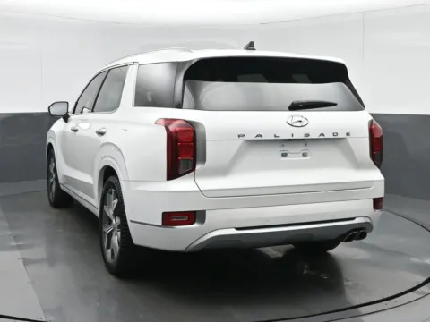 More photos of 2022 Hyundai Palisade Limited at Sullivan Auto Trading Fredericksburg, VA