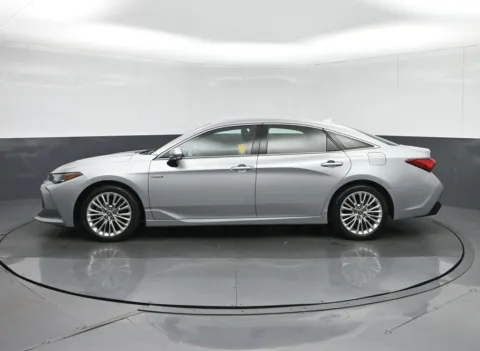 More photos of 2021 Toyota Avalon Hybrid Limited at Sullivan Auto Trading Fredericksburg, VA