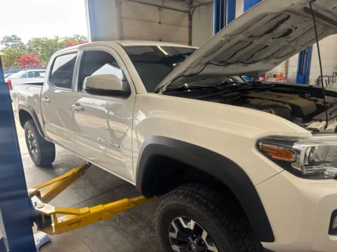White 2022 Toyota Tacoma TRD Off-Road for sale in Fredericksburg, VA