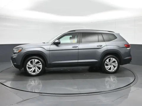 More photos of 2021 Volkswagen Atlas 3.6L V6 SE w/Technology at Sullivan Auto Trading Fredericksburg, VA