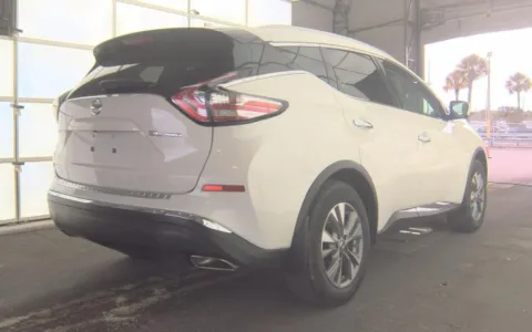 More photos of 2018 Nissan Murano SL at Sullivan Auto Trading Fredericksburg, VA
