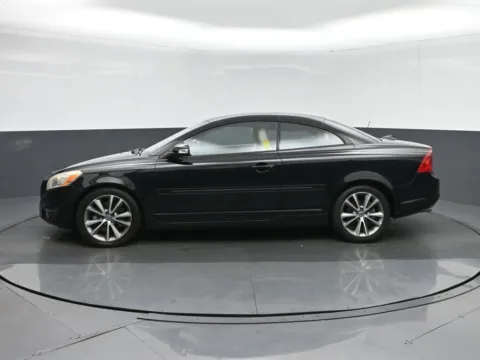 More photos of 2011 Volvo C70 T5 at Sullivan Auto Trading Fredericksburg, VA