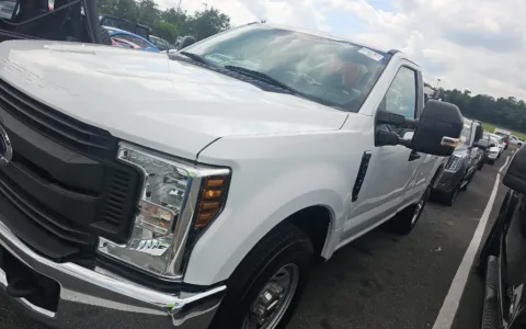 More photos of 2019 Ford F-250SD XL at Sullivan Auto Trading Fredericksburg, VA