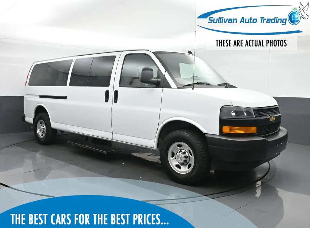 White 2023 Chevrolet Express 3500 LS for sale in Fredericksburg, VA
