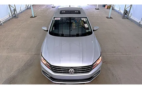 Photos of 2018 Volkswagen Passat 2.0T SE w/Technology for sale in Fredericksburg, VA at Sullivan Auto Trading Fredericksburg