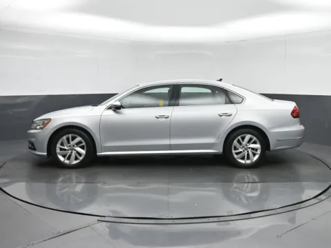 More photos of 2018 Volkswagen Passat 2.0T SE w/Technology at Sullivan Auto Trading Fredericksburg, VA