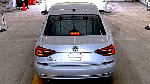 More photos of 2018 Volkswagen Passat 2.0T SE w/Technology at Sullivan Auto Trading Fredericksburg, VA