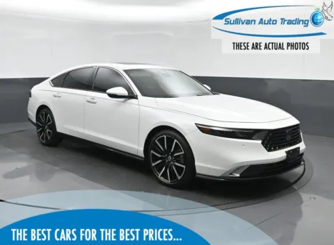 White 2023 Honda Accord Hybrid Touring for sale in Fredericksburg, VA
