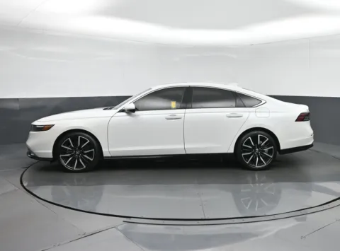 More photos of 2023 Honda Accord Hybrid Touring at Sullivan Auto Trading Fredericksburg, VA
