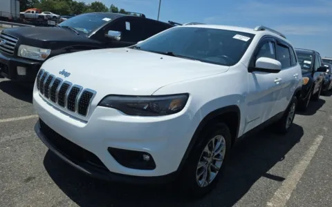 More photos of 2019 Jeep Cherokee Latitude Plus at Sullivan Auto Trading Fredericksburg, VA