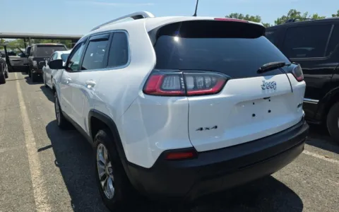 More photos of 2019 Jeep Cherokee Latitude Plus at Sullivan Auto Trading Fredericksburg, VA