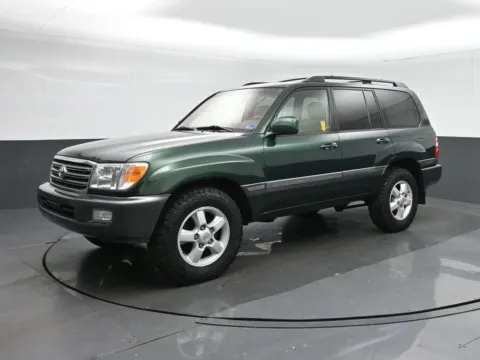 Another view of 2004 Toyota Land Cruiser for sale in Fredericksburg, VA at Sullivan Auto Trading Fredericksburg