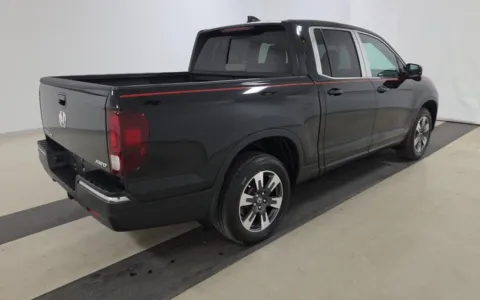 More photos of 2019 Honda Ridgeline RTL-T at Sullivan Auto Trading Fredericksburg, VA