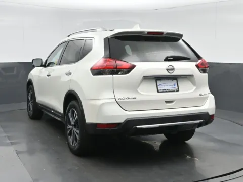 More photos of 2017 Nissan Rogue SL at Sullivan Auto Trading Fredericksburg, VA