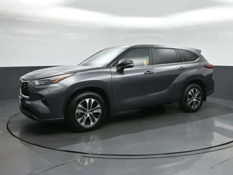 Another view of 2023 Toyota Highlander XLE for sale in Fredericksburg, VA at Sullivan Auto Trading Fredericksburg