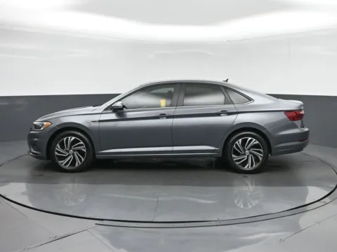 More photos of 2020 Volkswagen Jetta SEL Premium at Sullivan Auto Trading Fredericksburg, VA