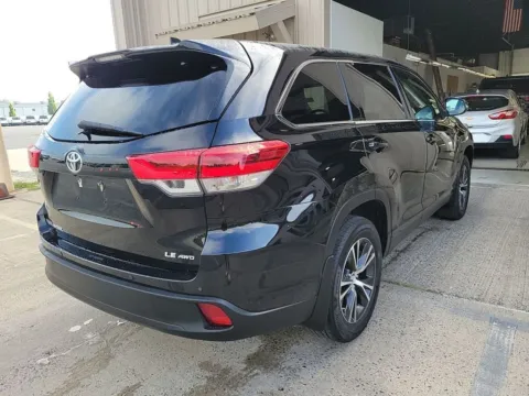Another view of 2019 Toyota Highlander LE Plus for sale in Fredericksburg, VA at Sullivan Auto Trading Fredericksburg