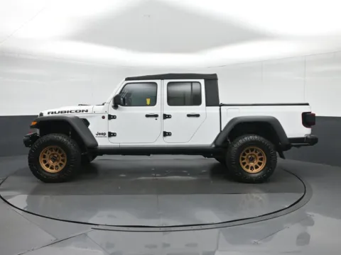 More photos of 2022 Jeep Gladiator Rubicon at Sullivan Auto Trading Fredericksburg, VA
