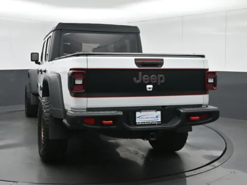 More photos of 2022 Jeep Gladiator Rubicon at Sullivan Auto Trading Fredericksburg, VA