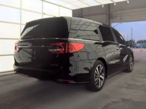 More photos of 2022 Honda Odyssey Touring at Sullivan Auto Trading Fredericksburg, VA