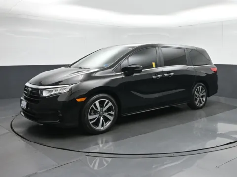 Another view of 2022 Honda Odyssey Touring for sale in Fredericksburg, VA at Sullivan Auto Trading Fredericksburg