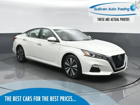 White 2021 Nissan Altima 2.5 SV for sale in Fredericksburg, VA