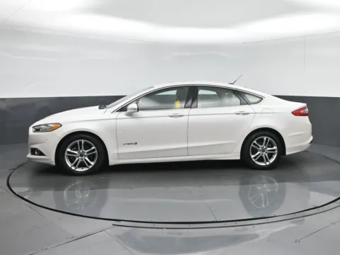 More photos of 2015 Ford Fusion Hybrid SE at Sullivan Auto Trading Fredericksburg, VA