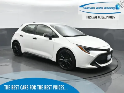 White 2022 Toyota Corolla Hatchback SE Nightshade Edition for sale in Fredericksburg, VA