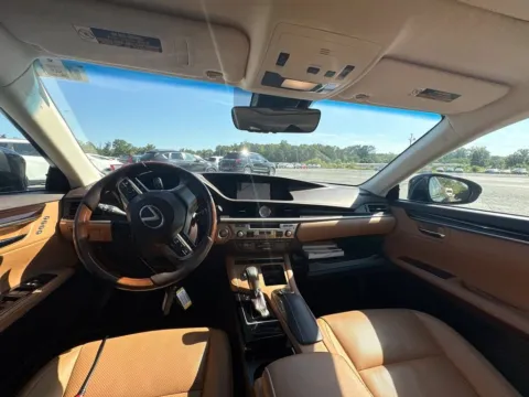 More photos of 2018 Lexus ES 350 at Sullivan Auto Trading Fredericksburg, VA