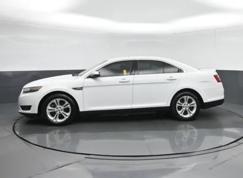 More photos of 2018 Ford Taurus SEL at Sullivan Auto Trading Fredericksburg, VA