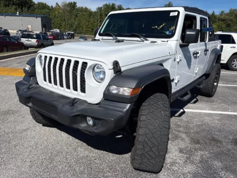 More photos of 2020 Jeep Gladiator Sport at Sullivan Auto Trading Fredericksburg, VA
