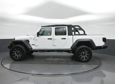 More photos of 2020 Jeep Gladiator Sport at Sullivan Auto Trading Fredericksburg, VA