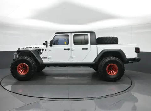 More photos of 2021 Jeep Gladiator Rubicon at Sullivan Auto Trading Fredericksburg, VA
