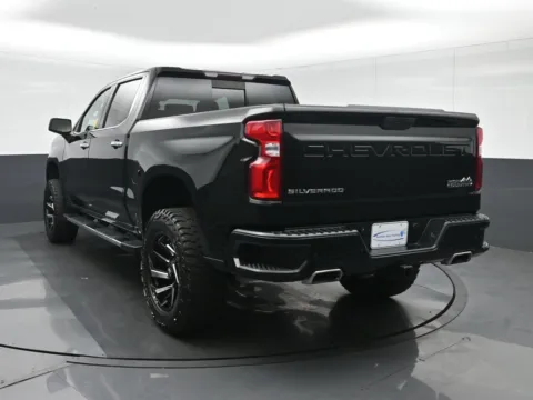 More photos of 2019 Chevrolet Silverado 1500 High Country at Sullivan Auto Trading Fredericksburg, VA
