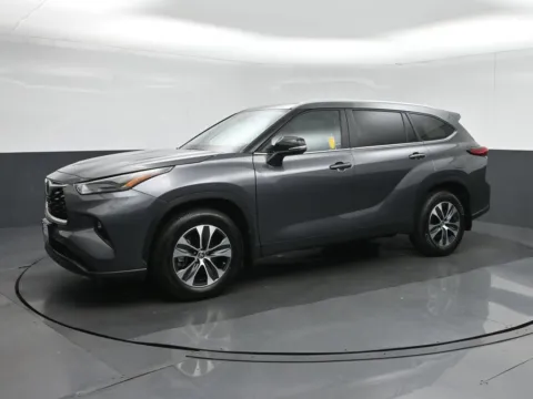 Another view of 2023 Toyota Highlander XLE for sale in Fredericksburg, VA at Sullivan Auto Trading Fredericksburg