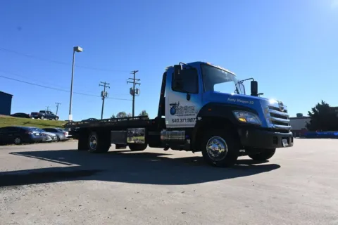 Unknown 2015 Hino Rollback for sale in Fredericksburg, VA