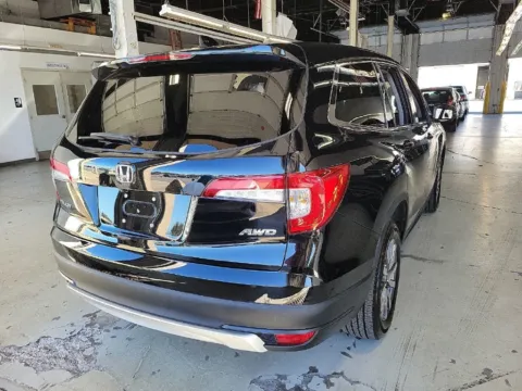 Another view of 2020 Honda Pilot EX-L for sale in Fredericksburg, VA at Sullivan Auto Trading Fredericksburg
