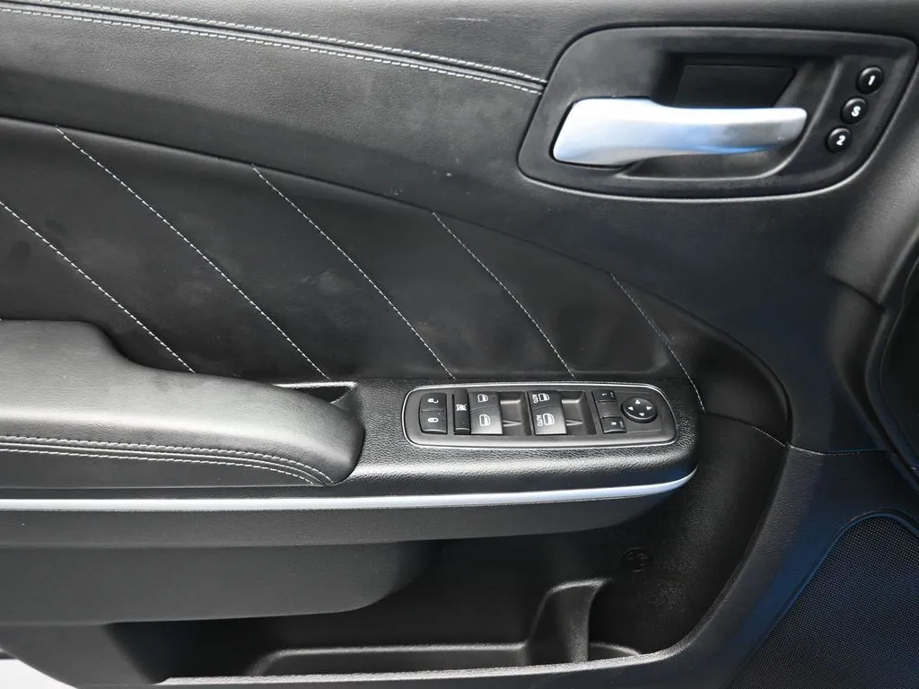2023 Dodge Charger Scat Pack - Photo 10