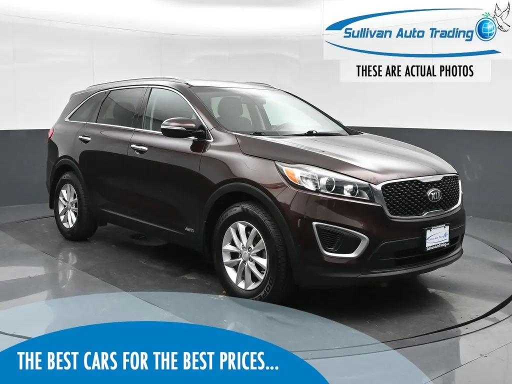 Red 2016 Kia Sorento LX for sale in Norfolk, VA