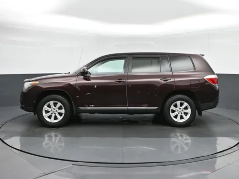 More photos of 2012 Toyota Highlander at Sullivan Auto Trading Fredericksburg, VA