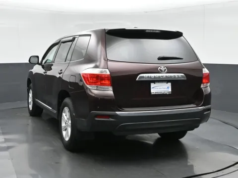 More photos of 2012 Toyota Highlander at Sullivan Auto Trading Fredericksburg, VA