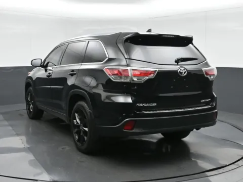 More photos of 2016 Toyota Highlander Limited at Sullivan Auto Trading Fredericksburg, VA