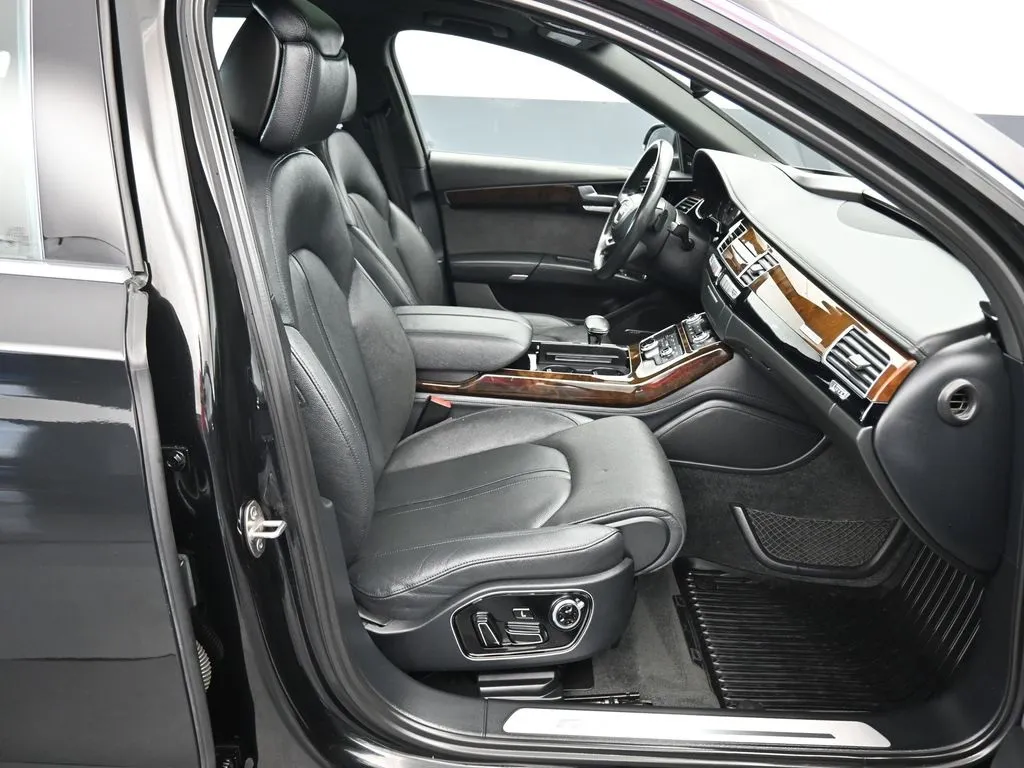 2017 Audi A8 L 3.0T Quattro photo 16