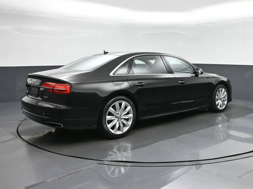2017 Audi A8 L 3.0T Quattro photo 3
