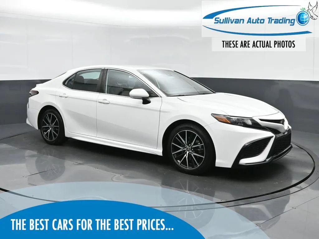 White 2021 Toyota Camry SE Nightshade for sale in Fredericksburg, VA
